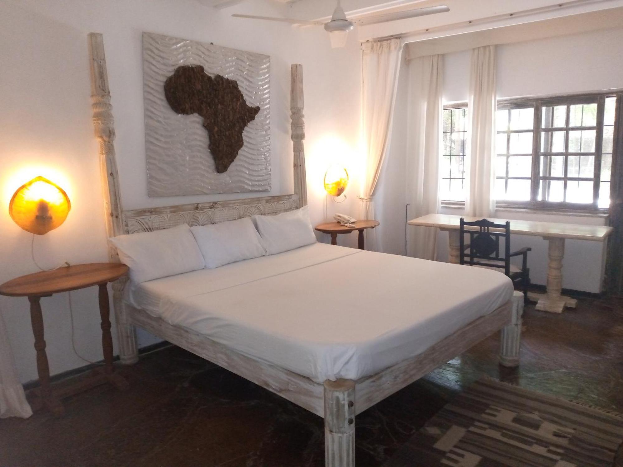 White Elephant Sea Lodge Malindi Exterior photo